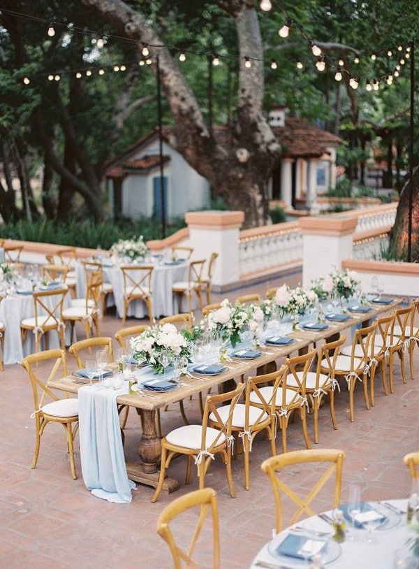 light blue outdoor wedding table decoration