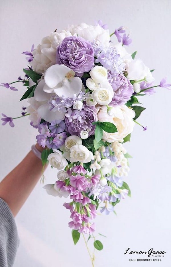 elegant white lavender lilac wedding flowers diy bridal bouquets