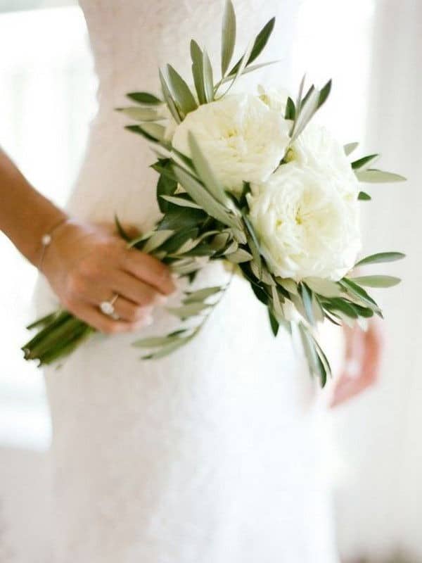 Chic simple white and greenery wedding bouquet 32