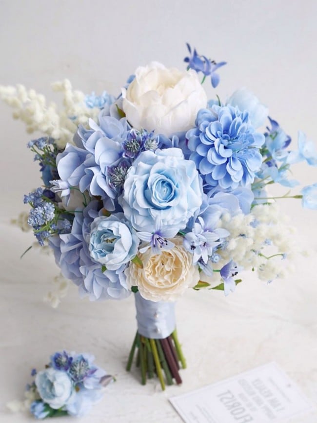Blue wedding bouquets and flowers 18