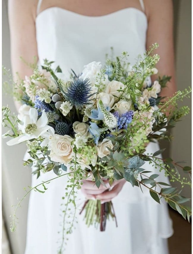Blue wedding bouquets and flowers 32