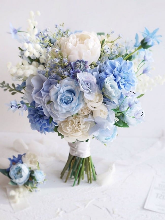 Blue wedding bouquets and flowers 5