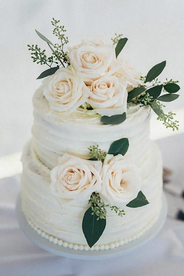 Simple and chic buttercream wedding cakes 14
