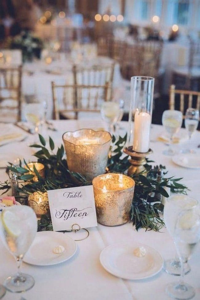 Simple chic greenery wedding centerpieces 32