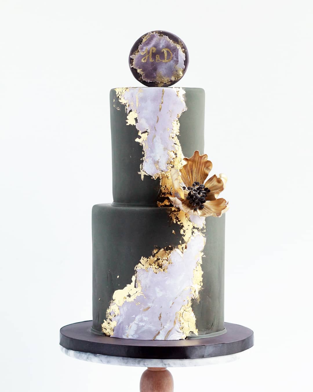 black geode wedding cake