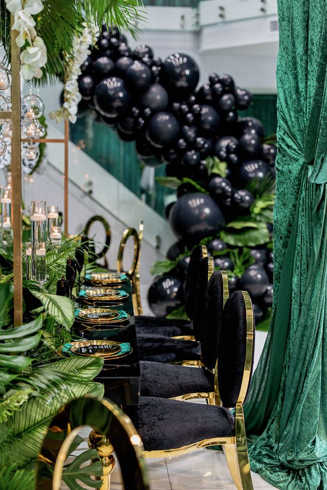 black and emerald green wedding table decor 