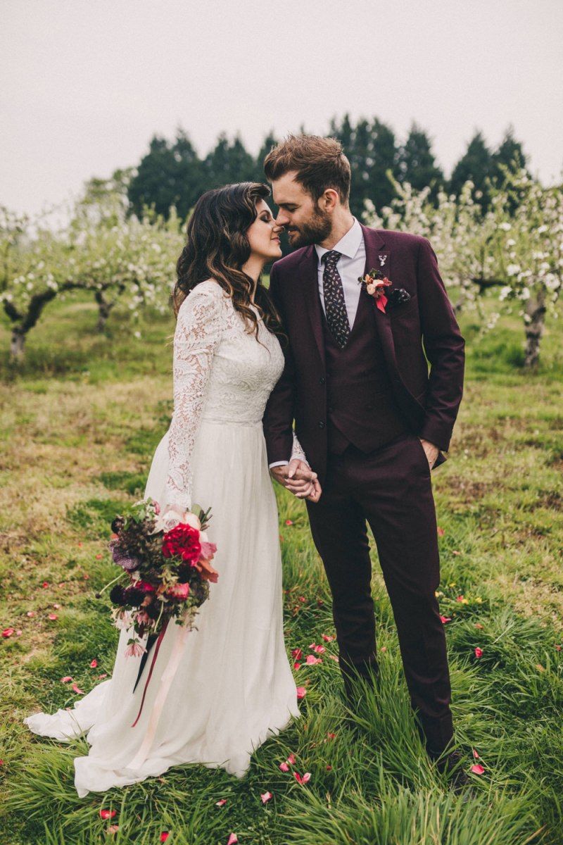 Fall Burgundy 3 Pieces Groom Suit