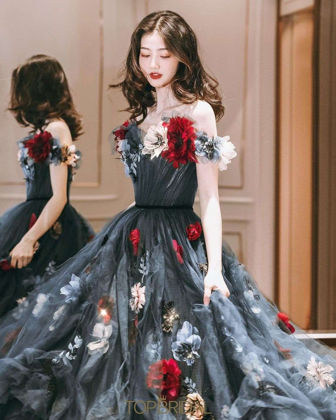 ombre black wedding dress with red flowers via topbridal.official