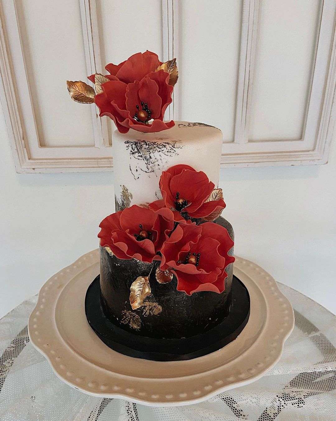 white black red and gold wedding cake via cakeboxcanada